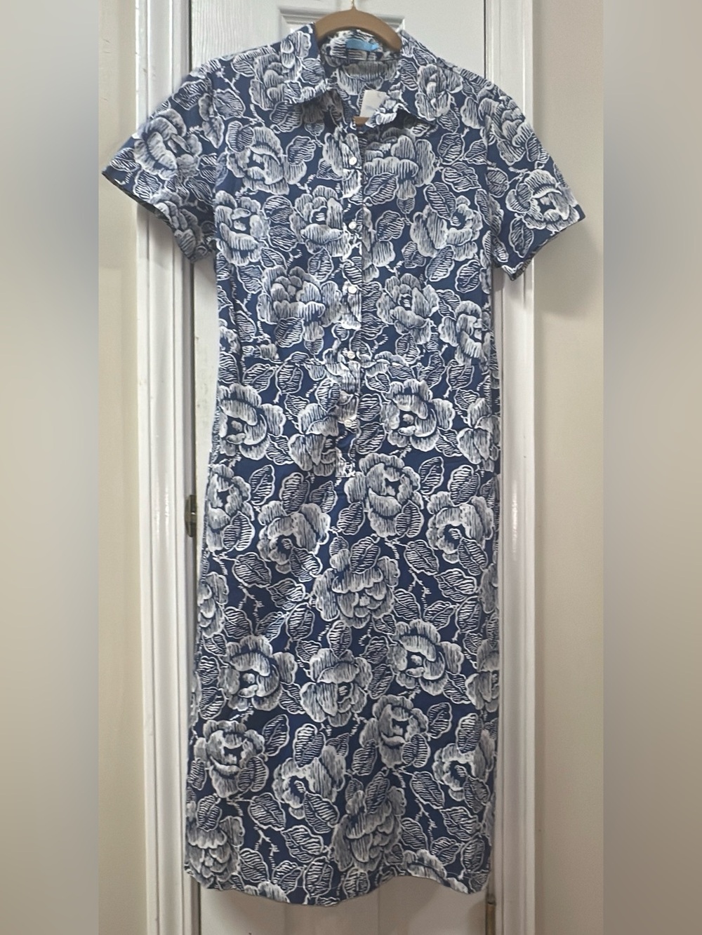 J. McLaughlin Blue and White Floral Midi Dress